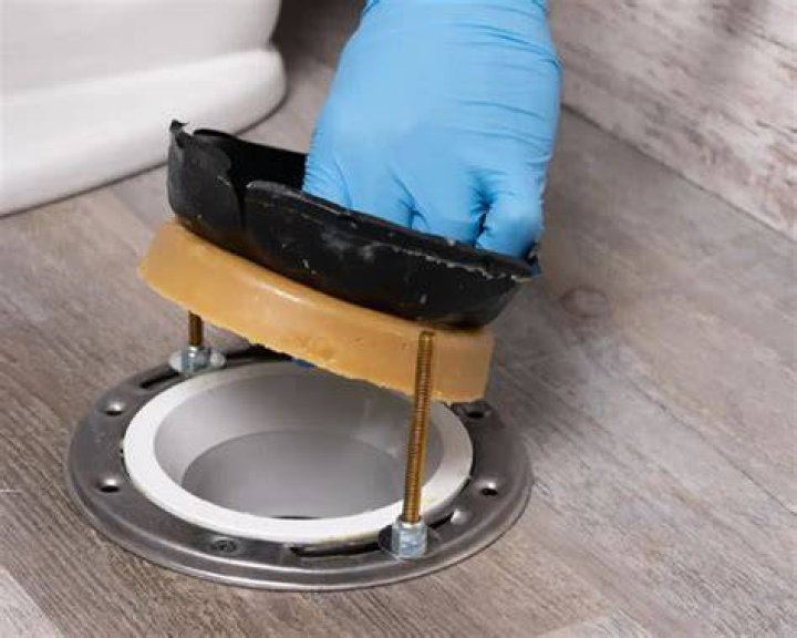 Why does my wax ring keep leaking?
